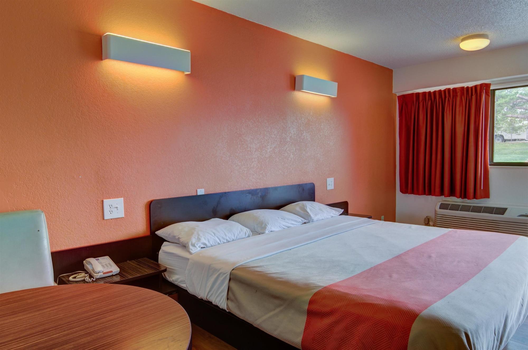 6-kansas City, Mo Hotel 2*