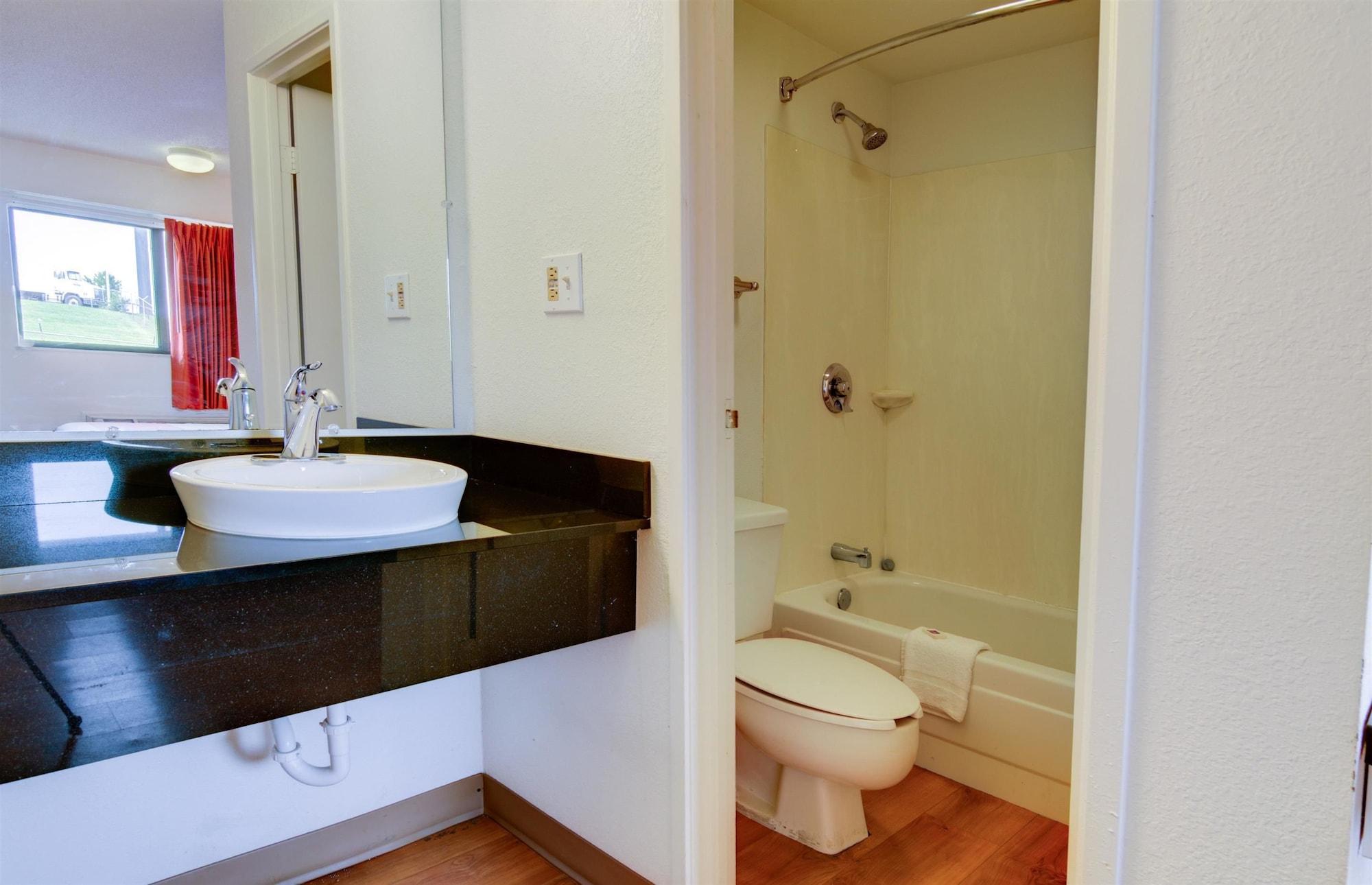 Hotel 6-kansas City, Mo Kansas City